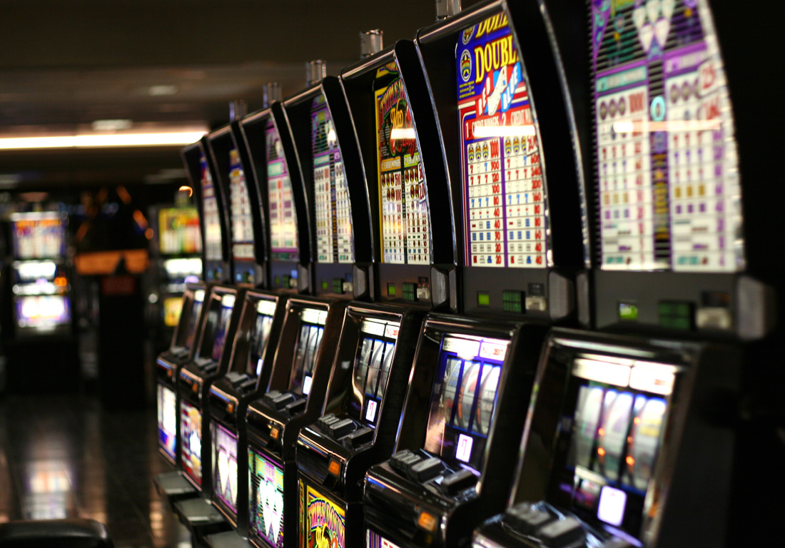 Read more about the article Strategi Ampuh untuk Menang di Mesin Slot: Tips dan Trik Terbaru